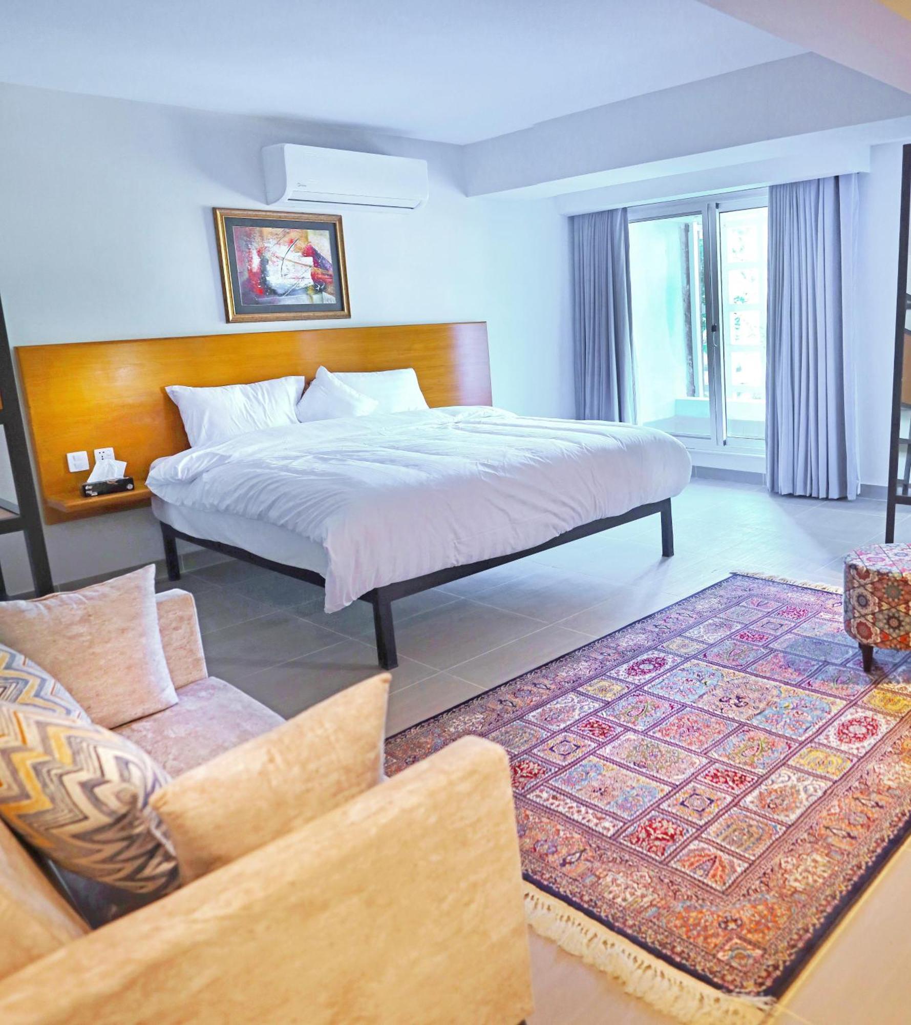 The Avenue Hotel Исламабад Экстерьер фото